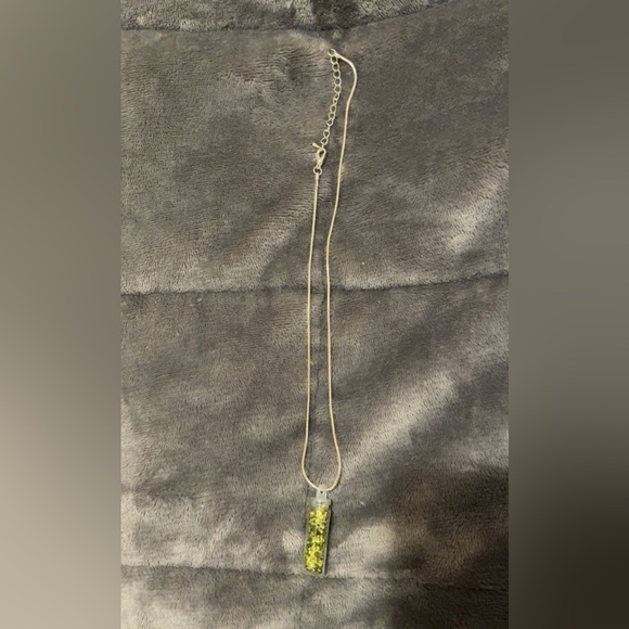 ✨Make a Wish✨ Gold Dust Necklace - Picture 4 of 4